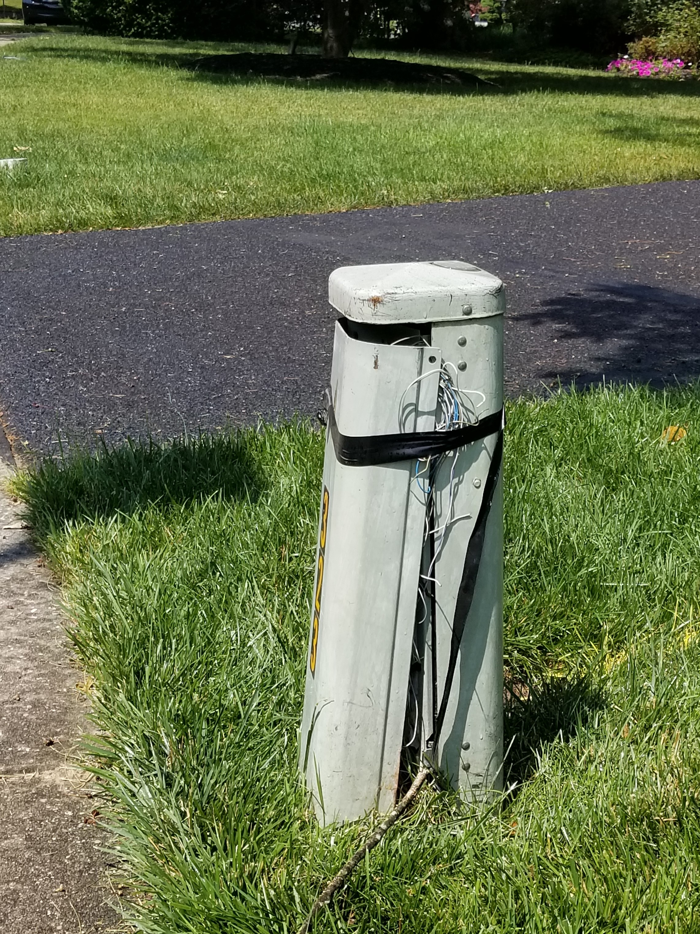 Community Forums - Eyesore Uitlity box - Verizon Community